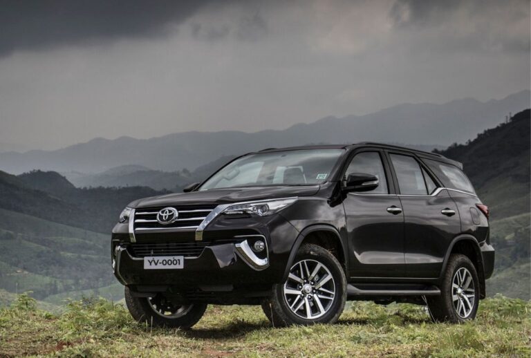 Toyota Fortuner for Airport Transfer