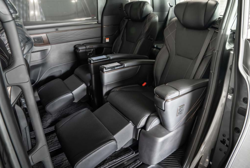 luxury toyota vellfire rent in Jaipur