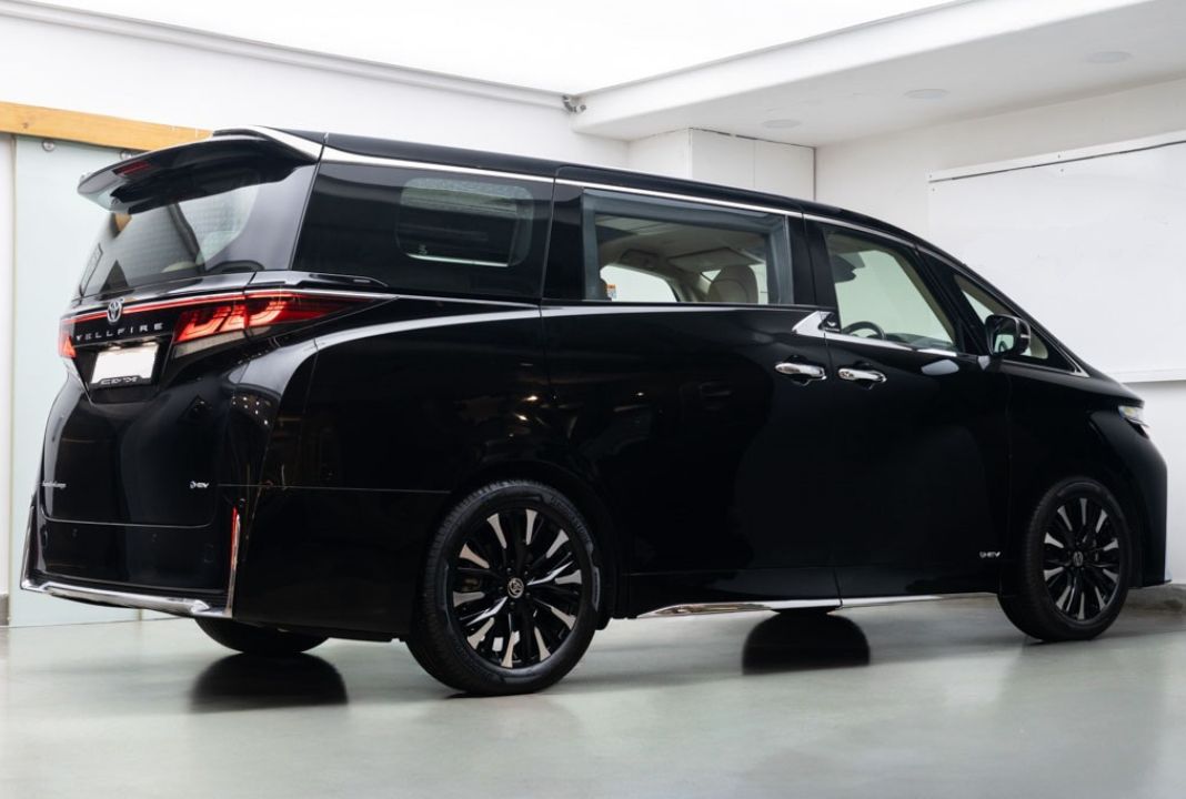 toyota vellfire in kolkta for rent